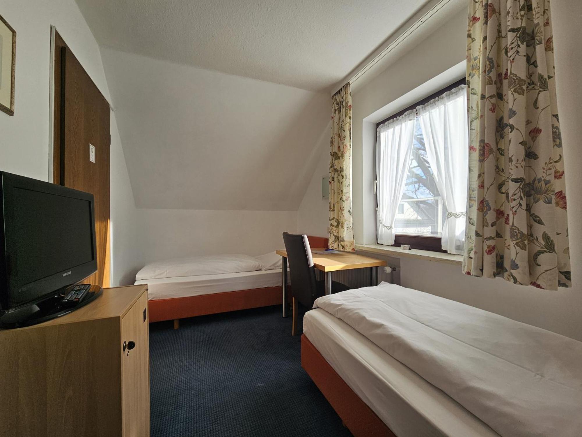 Arrivel Am Bergson - Bisher Hotel Neuner Münih Dış mekan fotoğraf